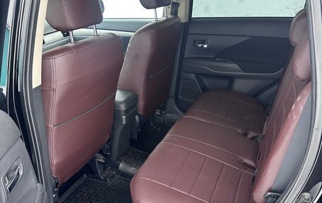 Mitsubishi Outlander III рестайлинг 3, 2014 год, 1 450 000 рублей, 8 фотография