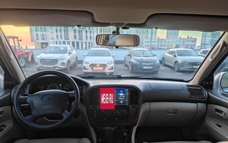 Toyota Land Cruiser 100 рестайлинг 2, 2001 год, 1 850 000 рублей, 5 фотография