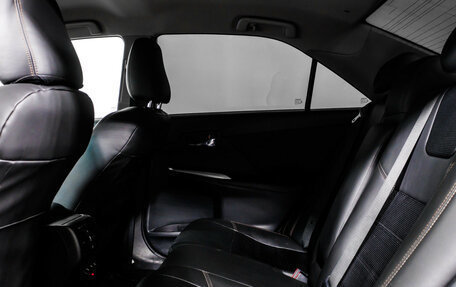 Toyota Camry, 2015 год, 1 758 000 рублей, 13 фотография