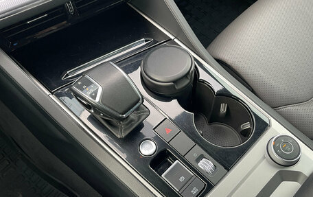 Volkswagen Touareg III, 2018 год, 5 200 000 рублей, 10 фотография