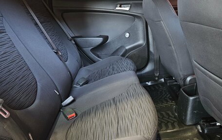 Hyundai Solaris II рестайлинг, 2015 год, 885 000 рублей, 14 фотография