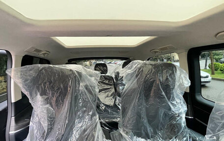 Mercedes-Benz V-Класс, 2026 год, 18 600 000 рублей, 2 фотография