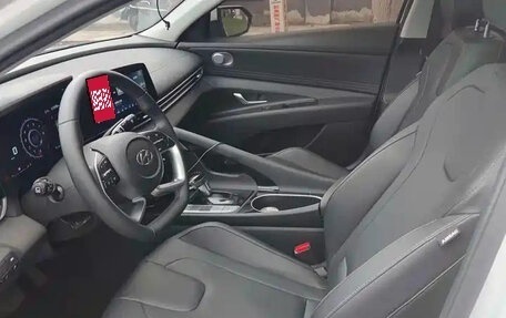 Hyundai Elantra, 2023 год, 1 385 700 рублей, 7 фотография