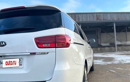 KIA Carnival III, 2018 год, 2 380 000 рублей, 8 фотография