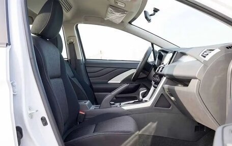 Mitsubishi Xpander, 2026 год, 2 380 000 рублей, 12 фотография