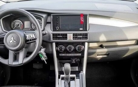 Mitsubishi Xpander, 2026 год, 2 380 000 рублей, 5 фотография