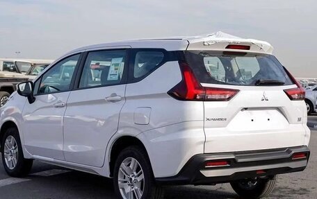 Mitsubishi Xpander, 2026 год, 2 380 000 рублей, 17 фотография