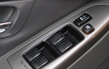 Toyota Land Cruiser Prado 120 рестайлинг, 2007 год, 2 419 000 рублей, 8 фотография