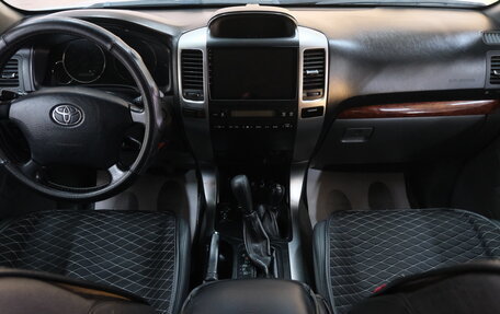 Toyota Land Cruiser Prado 120 рестайлинг, 2007 год, 2 419 000 рублей, 14 фотография