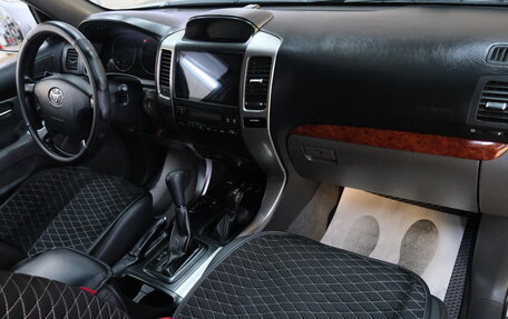 Toyota Land Cruiser Prado 120 рестайлинг, 2007 год, 2 419 000 рублей, 20 фотография