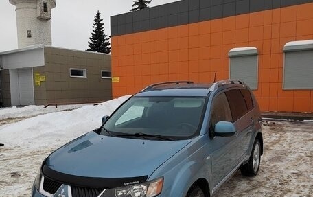 Mitsubishi Outlander III рестайлинг 3, 2007 год, 910 000 рублей, 3 фотография