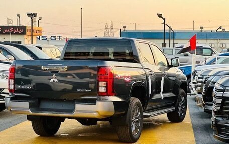 Mitsubishi L200, 2026 год, 3 994 000 рублей, 4 фотография