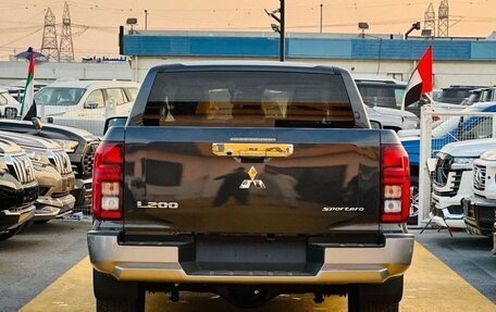 Mitsubishi L200, 2026 год, 3 994 000 рублей, 6 фотография