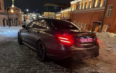 Mercedes-Benz E-Класс AMG, 2017 год, 6 250 000 рублей, 10 фотография