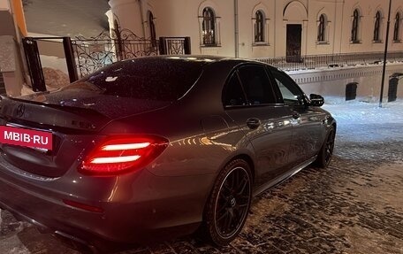 Mercedes-Benz E-Класс AMG, 2017 год, 6 250 000 рублей, 9 фотография