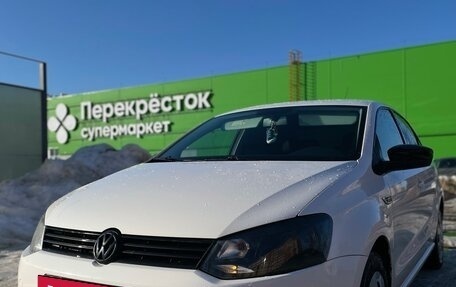 Volkswagen Polo VI (EU Market), 2012 год, 649 999 рублей, 2 фотография