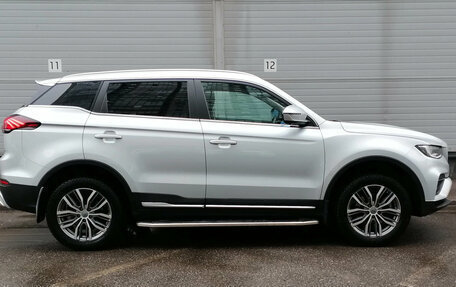 Geely Atlas, 2022 год, 1 729 000 рублей, 4 фотография