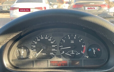 BMW 3 серия, 2002 год, 750 000 рублей, 18 фотография