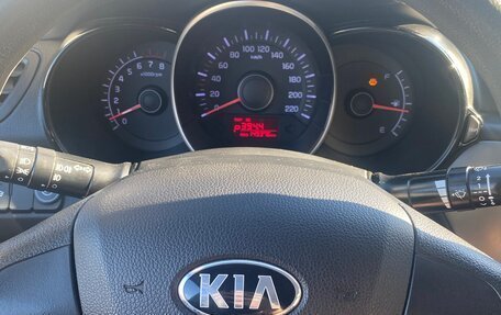 KIA Rio III рестайлинг, 2013 год, 890 000 рублей, 3 фотография