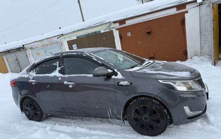 KIA Rio III рестайлинг, 2013 год, 890 000 рублей, 6 фотография