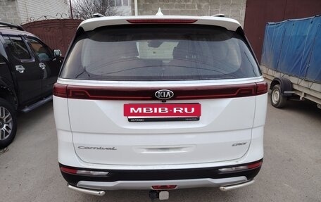 KIA Carnival, 2021 год, 4 100 000 рублей, 9 фотография