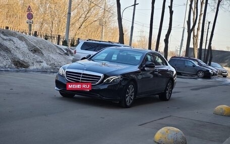 Mercedes-Benz E-Класс, 2020 год, 3 500 000 рублей, 5 фотография