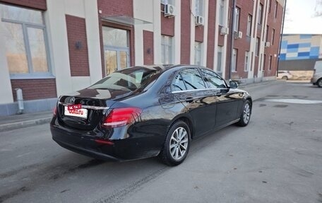 Mercedes-Benz E-Класс, 2020 год, 3 500 000 рублей, 9 фотография