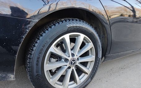 Mercedes-Benz E-Класс, 2020 год, 3 500 000 рублей, 20 фотография