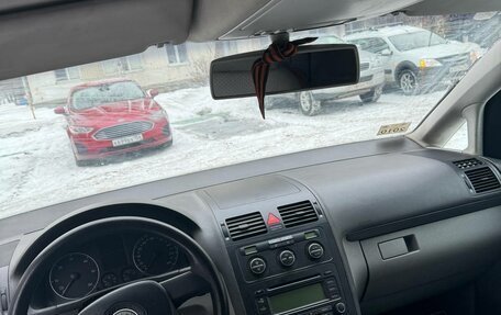 Volkswagen Touran III, 2004 год, 480 000 рублей, 10 фотография