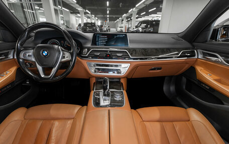 BMW 7 серия, 2016 год, 3 280 000 рублей, 8 фотография