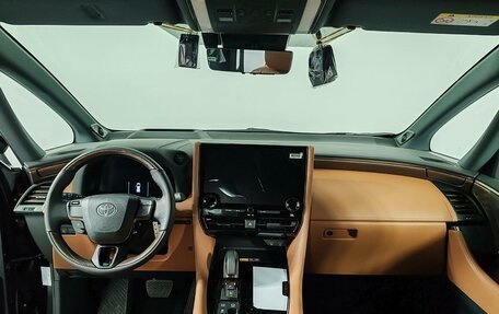 Toyota Alphard, 2025 год, 15 900 000 рублей, 12 фотография