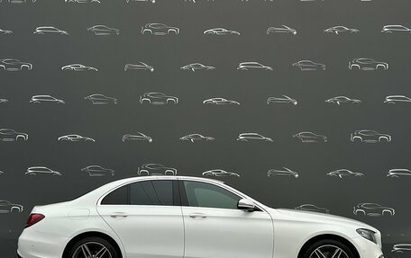 Mercedes-Benz E-Класс, 2019 год, 3 398 500 рублей, 13 фотография