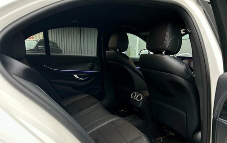 Mercedes-Benz E-Класс, 2019 год, 3 398 500 рублей, 10 фотография