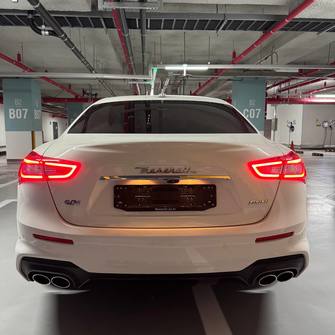 Maserati Ghibli M157 рестайлинг, 2021 год, 7 800 000 рублей, 1 фотография