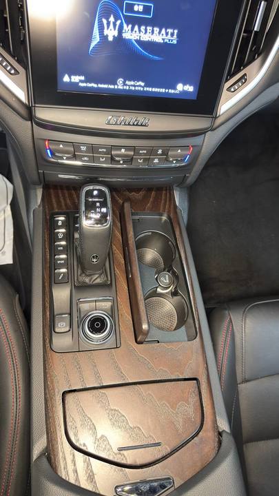 Maserati Ghibli M157 рестайлинг, 2021 год, 7 800 000 рублей, 10 фотография