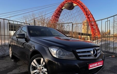 Mercedes-Benz C-Класс, 2013 год, 1 800 000 рублей, 1 фотография