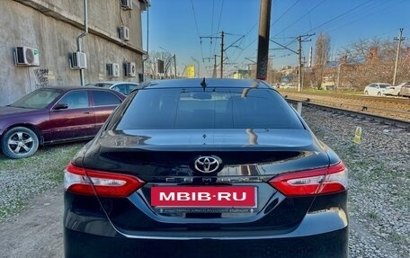 Toyota Camry, 2019 год, 2 850 000 рублей, 4 фотография