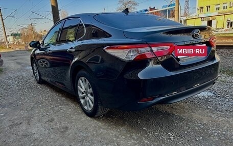 Toyota Camry, 2019 год, 2 850 000 рублей, 6 фотография