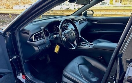 Toyota Camry, 2019 год, 2 850 000 рублей, 11 фотография