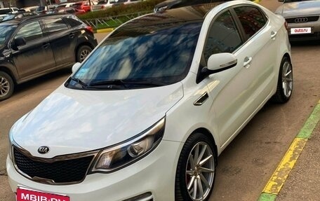 KIA Rio III рестайлинг, 2016 год, 1 350 000 рублей, 4 фотография