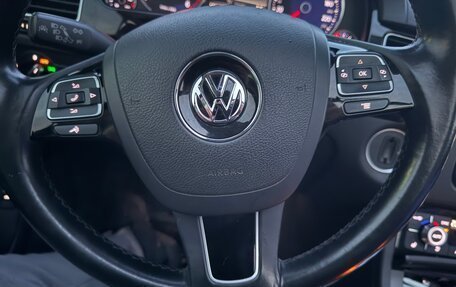 Volkswagen Touareg III, 2017 год, 3 100 000 рублей, 15 фотография