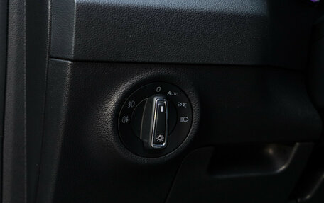 Skoda Karoq I, 2021 год, 2 720 000 рублей, 18 фотография