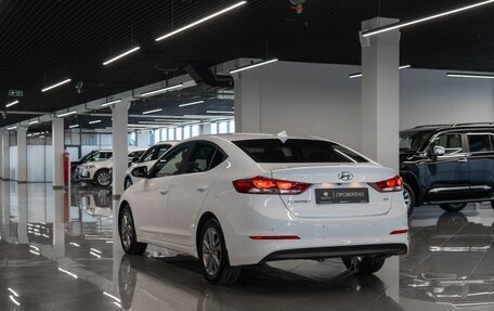 Hyundai Elantra VI рестайлинг, 2017 год, 1 720 000 рублей, 4 фотография