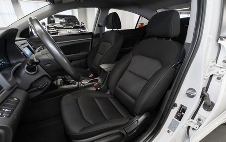 Hyundai Elantra VI рестайлинг, 2017 год, 1 720 000 рублей, 9 фотография