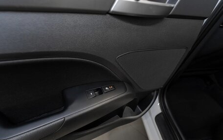 Hyundai Elantra VI рестайлинг, 2017 год, 1 720 000 рублей, 13 фотография