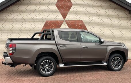Mitsubishi L200 IV рестайлинг, 2021 год, 5 000 000 рублей, 2 фотография
