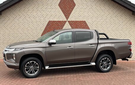 Mitsubishi L200 IV рестайлинг, 2021 год, 5 000 000 рублей, 6 фотография