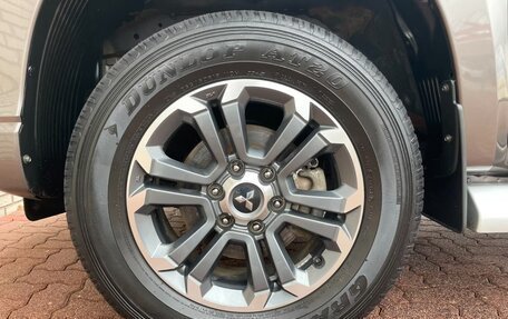 Mitsubishi L200 IV рестайлинг, 2021 год, 5 000 000 рублей, 9 фотография