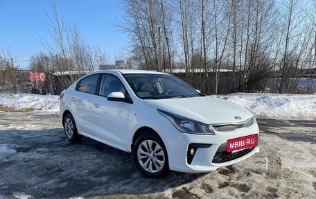 KIA Rio IV, 2018 год, 1 230 000 рублей, 2 фотография