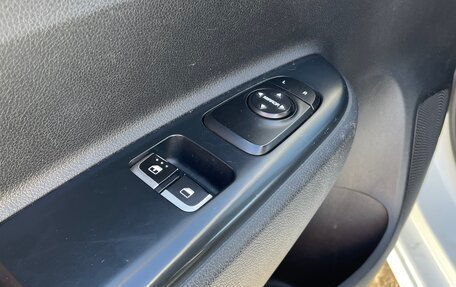 KIA Rio IV, 2018 год, 1 230 000 рублей, 13 фотография